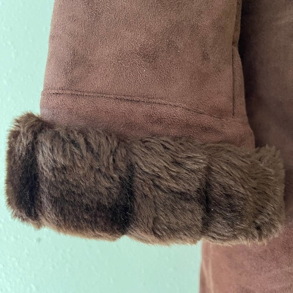 Gallery Long Brown Faux Fur Zip Up Hooded Coat Women's Size Medium - Picture 2 of 7